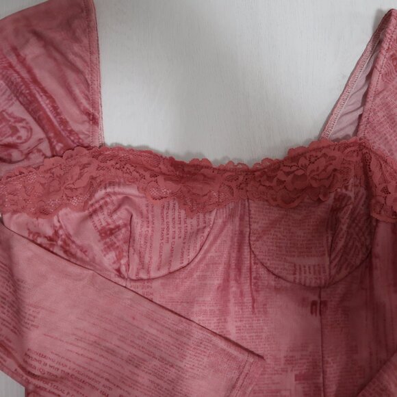 💗 Pink Long Sleeve Corset Dress – Sexy & Elegant 💗 - Picture 5 of 6